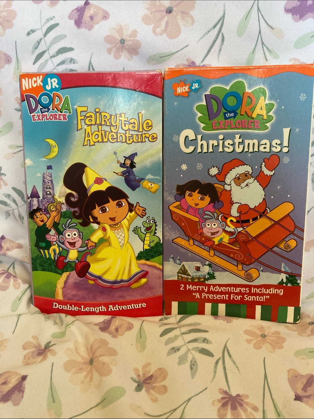 Dora the Explorer VHS Nick Jr lot of 2 Christmas, Fairytale adventure.